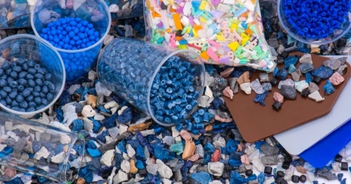 Matière plastique recyclé PP et PEHD ,  et colorant plastique masterbatch