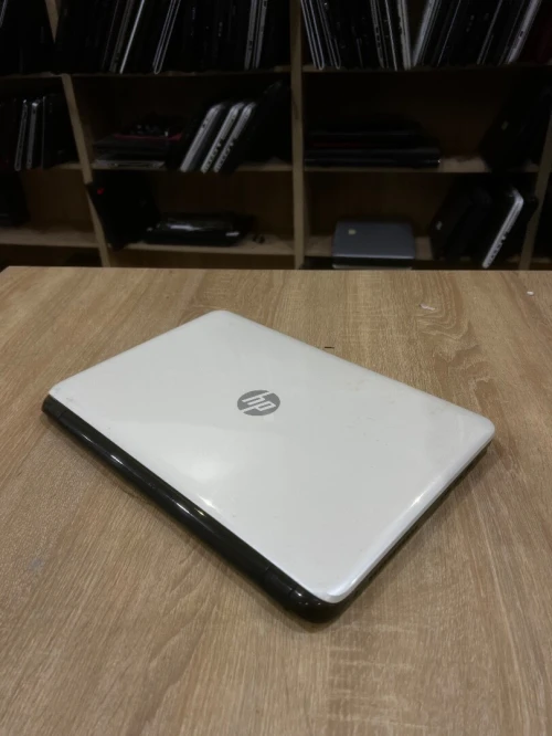Laptop HP 14 pouce 8/500gb pentium 5éme