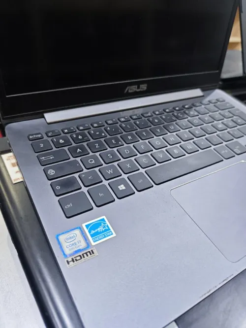 Laptop Asus i7 8éme 8/512gb 