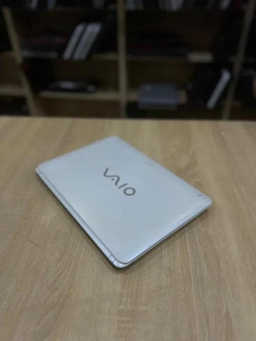 LAPTOP SONY 15,6p pentium 4éme 8/500gb