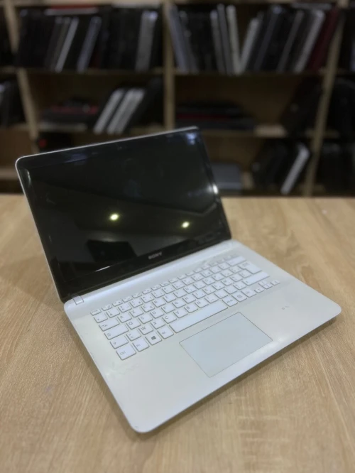LAPTOP SONY 15,6p pentium 4éme 8/500gb
