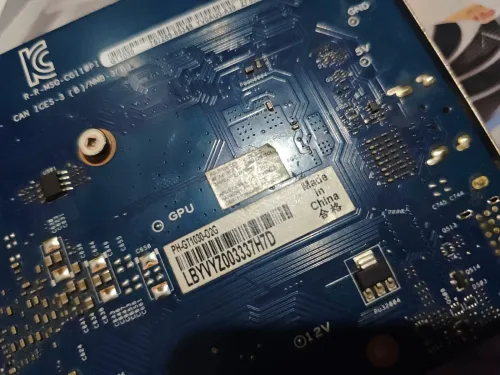 GT 1030 2GB ASUS PHONEIX  