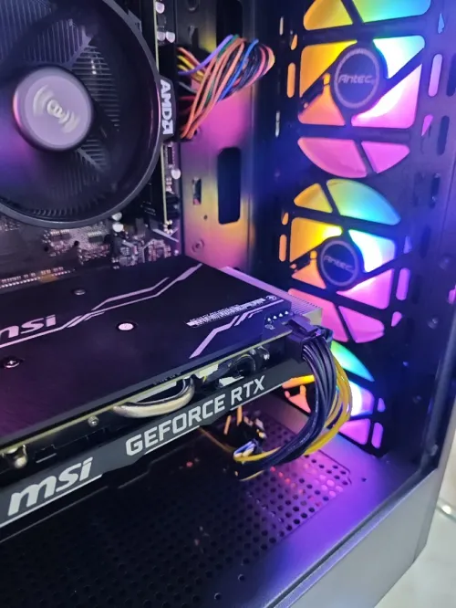PC GAMER ( RYZEN 5 3600 +RTX 2060 12GB + 16GB + 256GB SSD) 