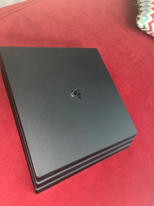 PS4 PRO