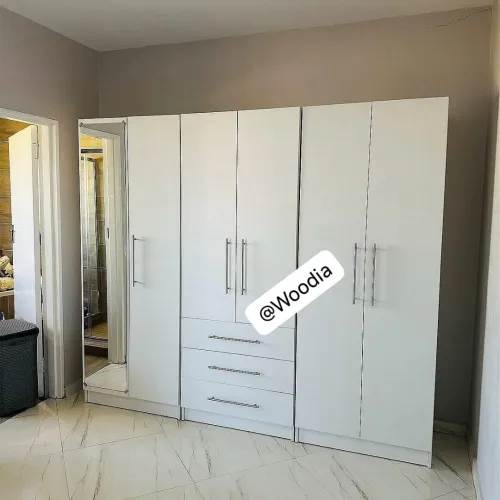 Conception et Réalisation de Dressings et Armoires sur mesure en MDF