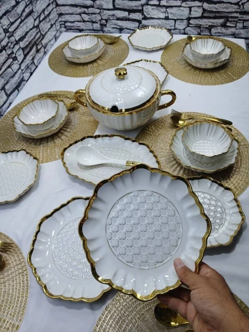 Service a table 23 pieces