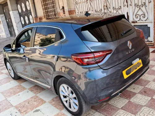Renault Clio5 2021 Intense +