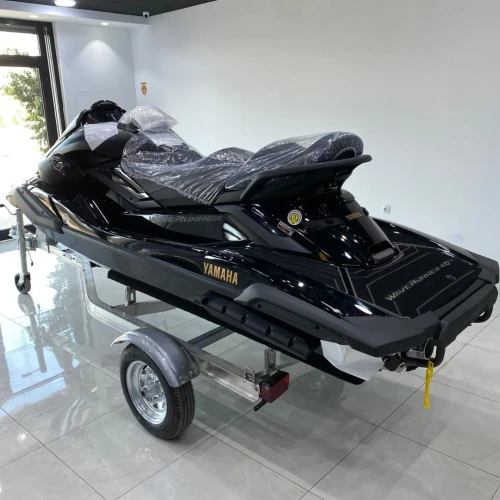 Jet ski