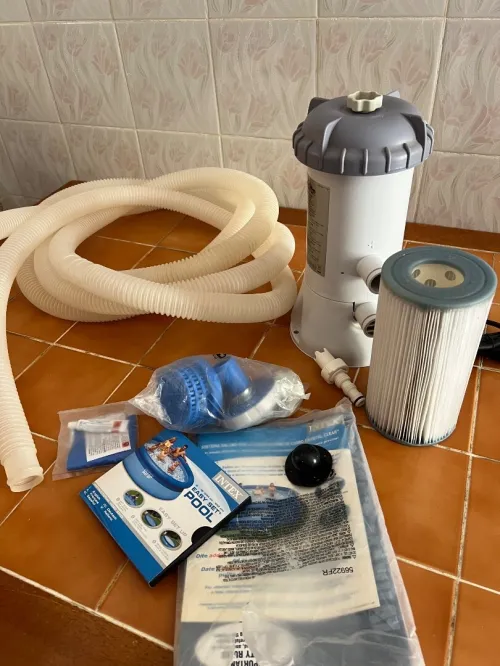  Pompe + filtre piscine INTEX neuf (kit complet)