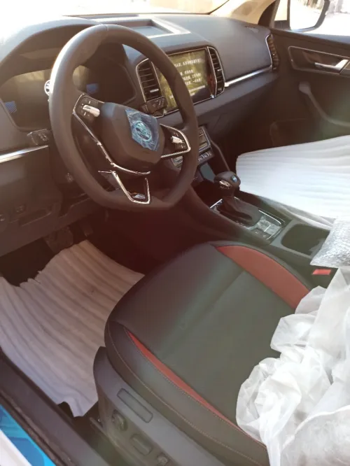 Skoda Karoq 2025 Top edition premium