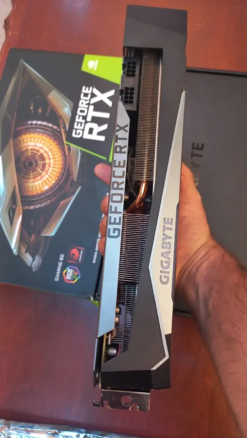 RTX 3070TI GEGABYTE GAMING OC 8GB VRAM 3 VENTILOS RGB