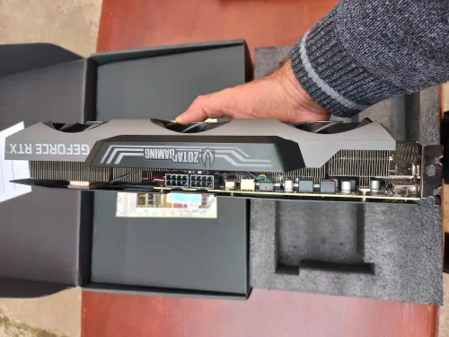 RTX 3070TI ZOTAC TRINITY 8GB VRAM 3 VENTILOS RGB
