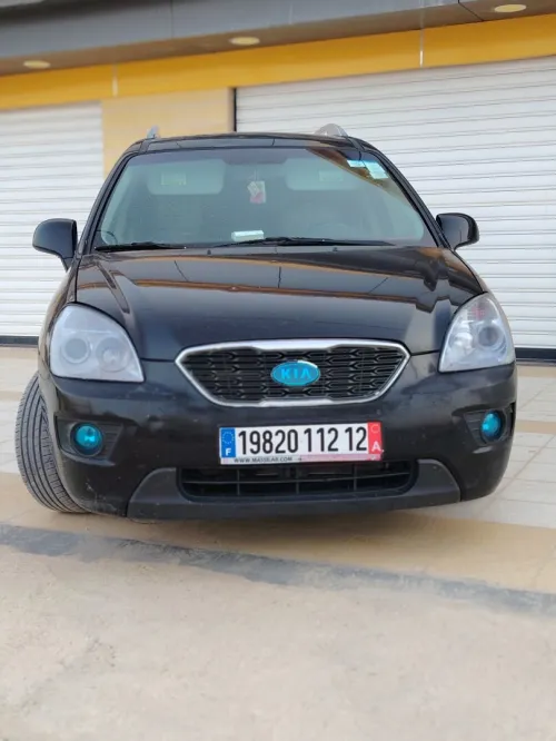 Kia Carens 2012 7 place