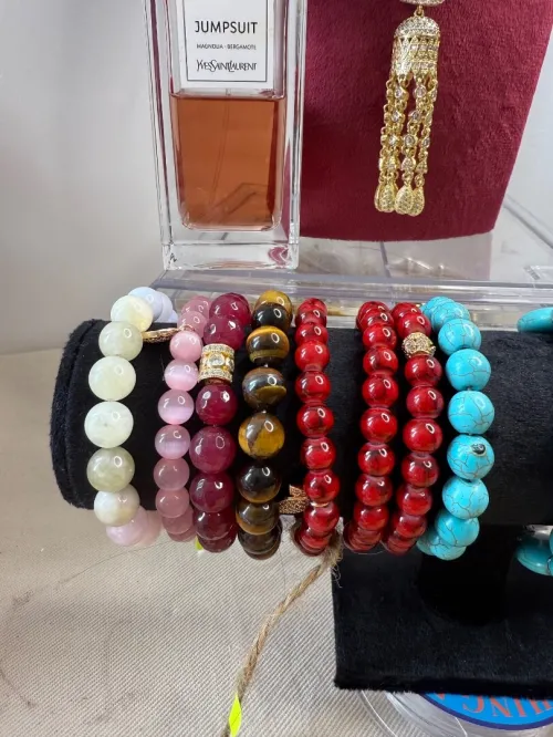 Accessoires de pierres naturelles et perles