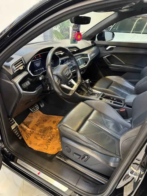 Audi Q3 2021 