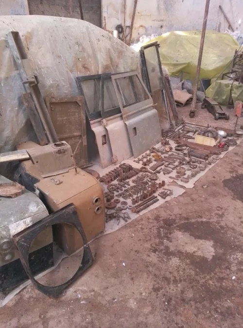 Carosserie et autres pieces LAND ROVER 109