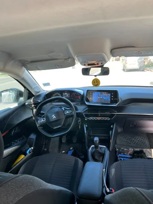 Peugeot 208 2022 Active Facelift