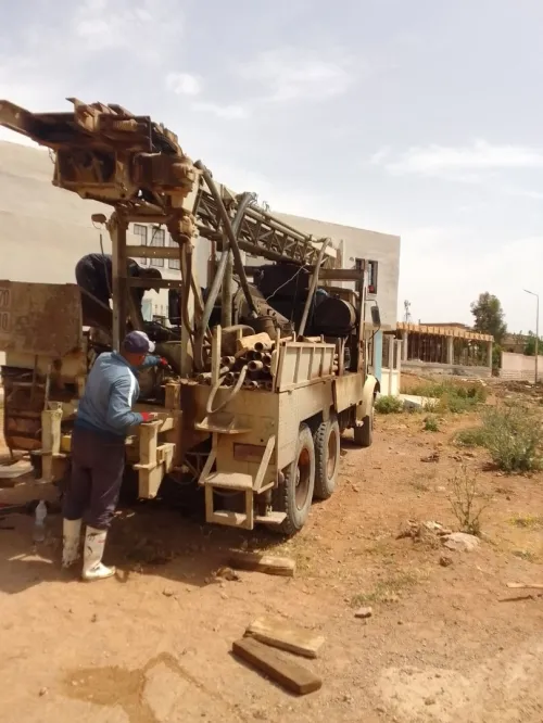 Camion sonacom. Sondeuse marque foraco Foraco 1987