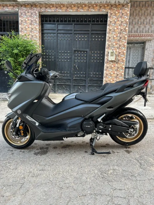 YAMAHA TMAX 560 TECH 2022