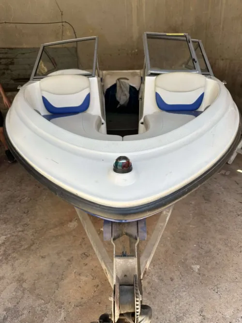 Glisseur 5m50 bayliner 135
