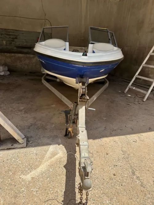 Glisseur 5m50 bayliner 135