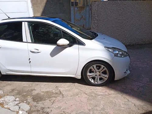 Peugeot 208 2013 Allure