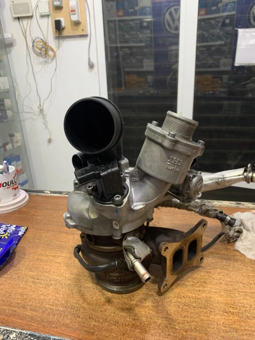Turbo + pompe huil golf 7 R gti audi s3 seat cupra