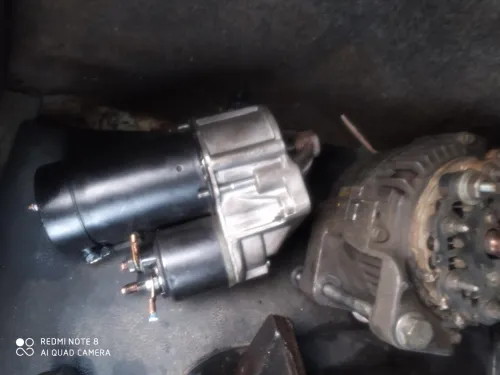 Toute pièce moteur 1.9 simple  culasse bloc alternateur boîte vitesse pompe injection injecteur
