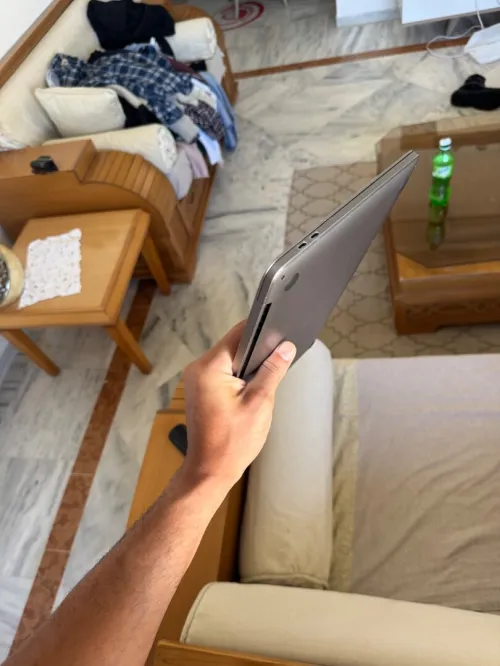 MacBook pro M2 2022