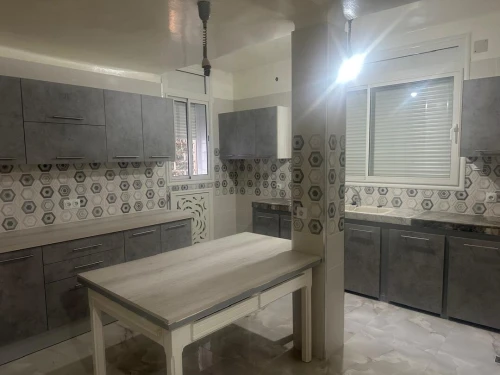 Location Appartement Niveau de villa F5 Alger Hydra