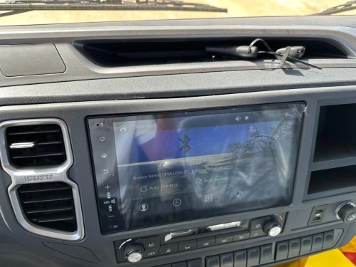 Isuzu Lourd 2025