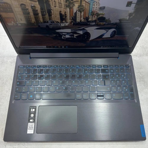Lenovo IdeaPad Gaming 3 15.6pouce i5-9300H 8 Go DDR4 256 Go SSD NVMe GTX 1650 4 Go GDDR6
