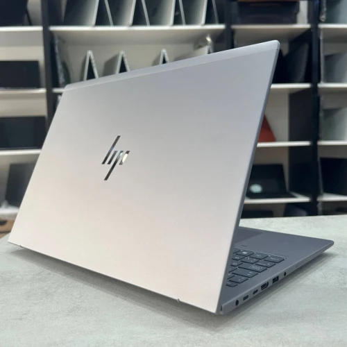 Hp ZBook X G1 i16 16 pouce workstation Ultra 9 285H 32 Go DDR5 512 Go SSD NVMe NVIDIA RTX PRO 1000 AI Boost intégré