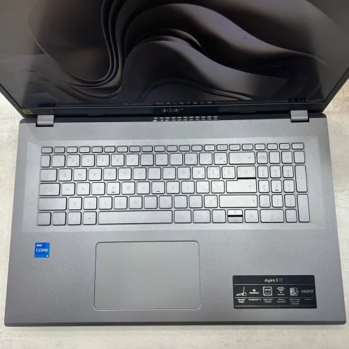 Acer Aspire A5 17 neuf jamais utilisé sous emballage 17,3 pouce i5-1335U 16 Go DDR5 512 Go SSD NVMe Iris Xe Graphics