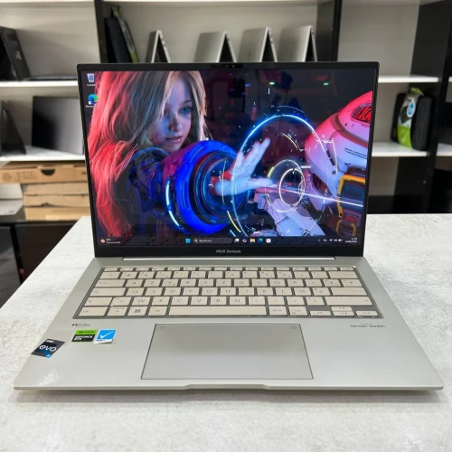 Asus Zenbook 14 OLED Gaming 14 pouce 120Hz i9 13900H 32 Go LPDDR5 512 Go SSD NVMe NVIDIA GeForce RTX 3050 Laptop GPU 4 Go GDDR6