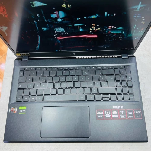 Acer Nitro V15 15,6 pouce 144Hz  Ryzen5 7535HS 16 Go DDR5 512 Go SSD NVMe NVIDIA GeForce RTX 4050 Laptop GPU 6 Go GDDR6
