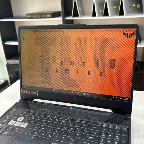 Asus TUF Gaming F15 15,6 144Hz i5-11400H 16 Go DDR4 512 Go SSD GeForce RTX 2050 4 Go GDDR6