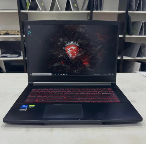 MSI Cyborg Gaming 15 i5-11400H 24 Go de RAM DDR4 512 Go SSD NVMe 15,6" Full HD GeForce GTX 1650