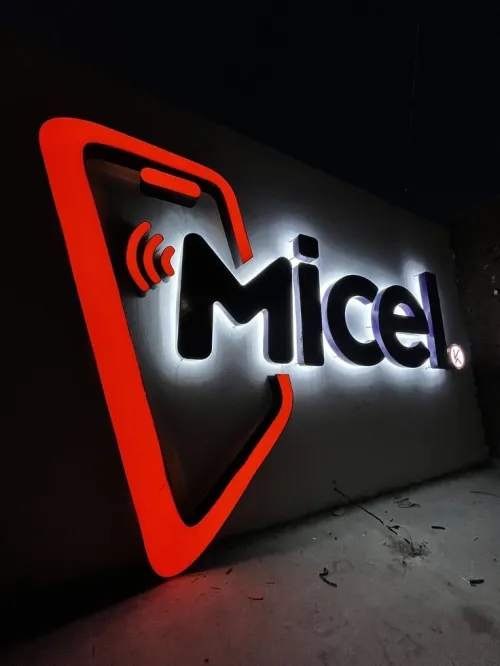panneaux publicitaires Fabrication et installation Enseigne lumineuse Publicitaire alucobond forex