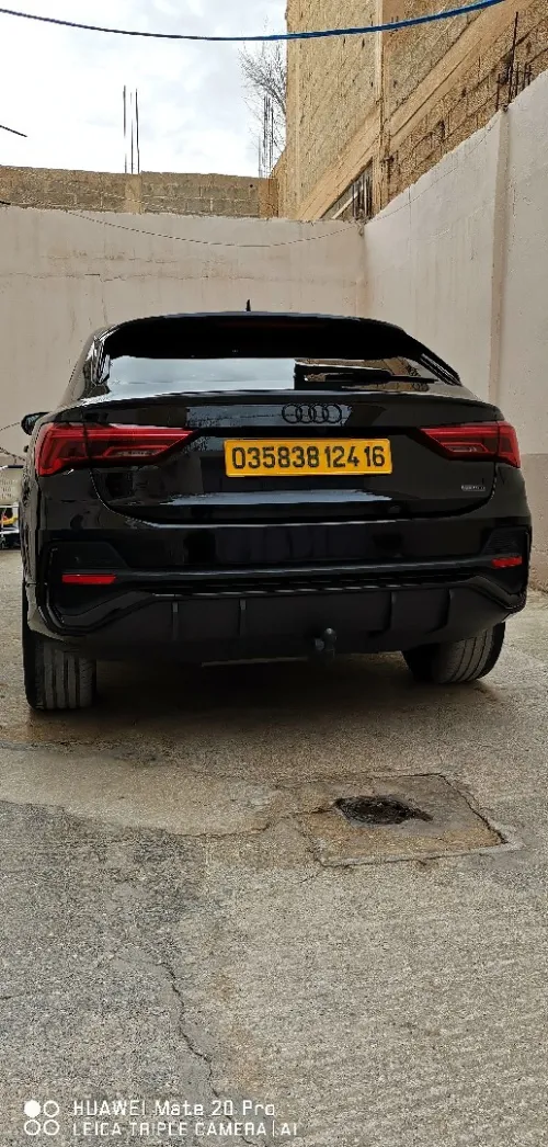 Audi Q3 2024 S line quattro