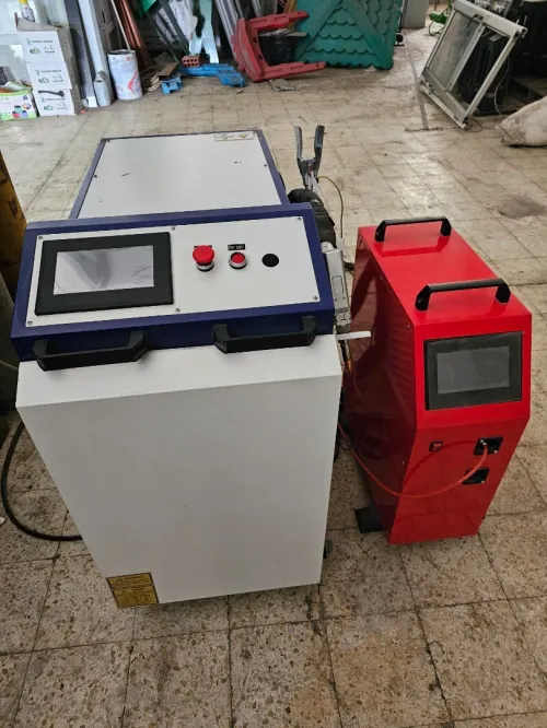 Poste a souder laser