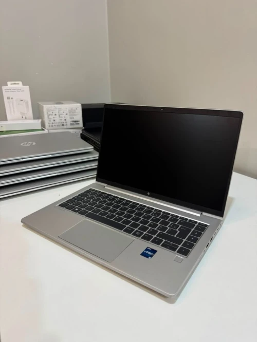 HP EliteBook 640 G10 14" i5-13th 512-16 vPro