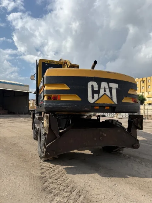 Caterpillar M318 1998
