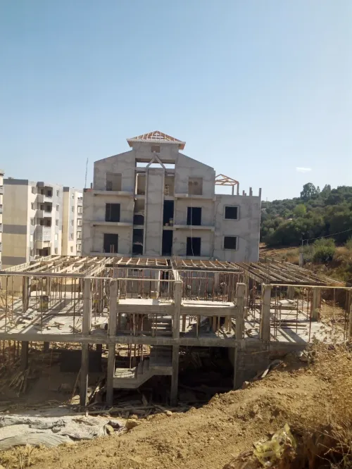 Travaux de bâtiments villas et maçonnerie, aménagement appartement retrouvé au SKIKDA