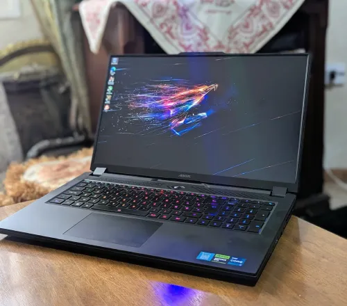 Laptop GIGABYTE AOERUS RTX 4080 12GB
