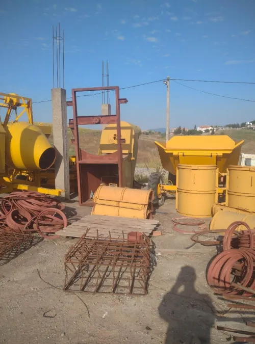Pondeuse parpin et machin qui fabrique les bise 