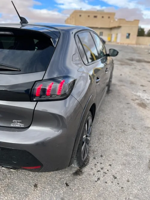 Peugeot 208 2023 GT