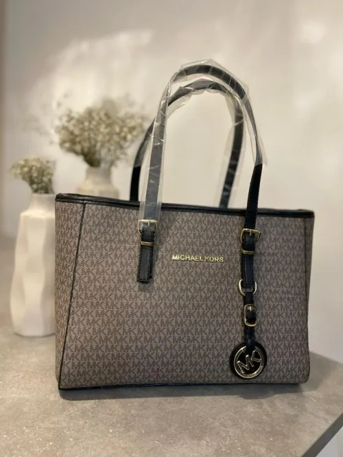 SACS michael kors ET GUESS 