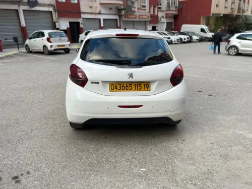 Peugeot 208 2015 Access Facelift