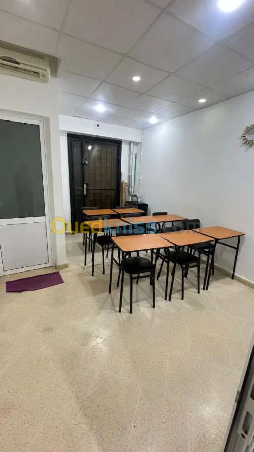 Table ecolier + tableaux blanc 
